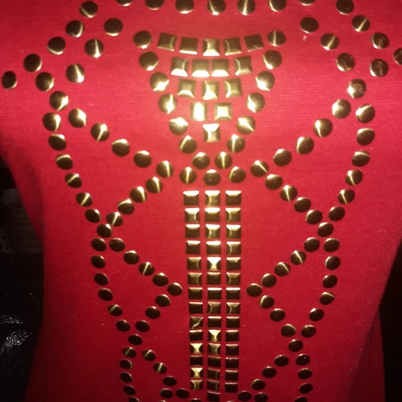 Beautiful Charlotte Russe red tank w gold embellishments Med - Picture 2 of 5